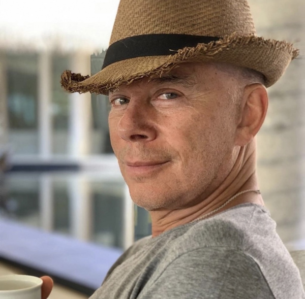 Олег Газманов - о санкциях: "Не заставить Россию покорно идти по указанным кем-то местам"