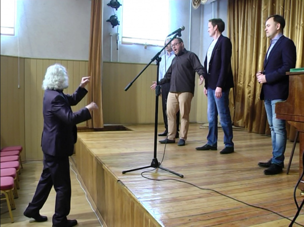 В филармонии выбрали солистов проекта "Бессмертные песни о войне"