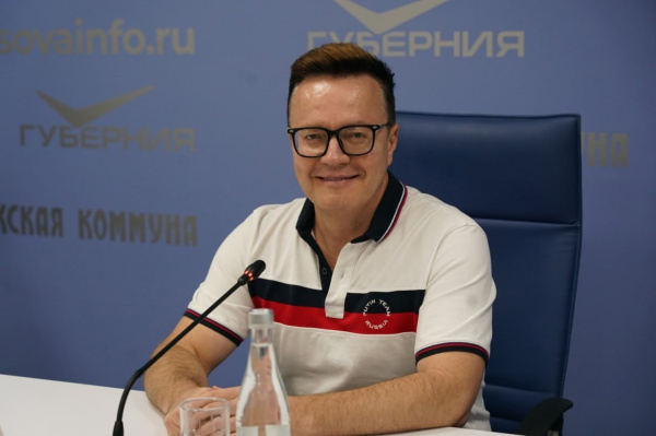 В селах Самарской области пройдут бесплатные выступления Сергея Войтенко