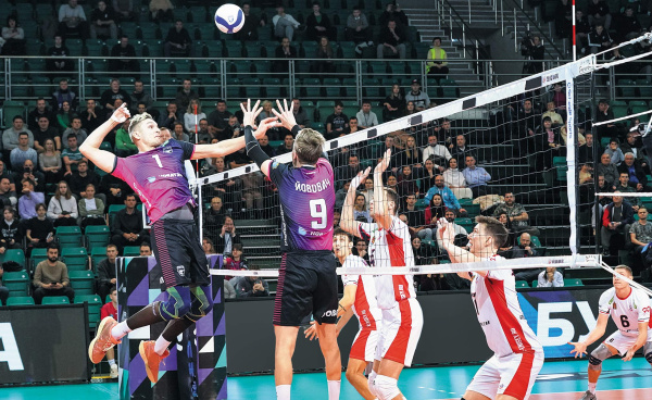 Волейбольная Нова дома упустила победу в последнем матче года