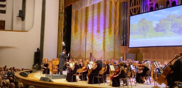 На самарской сцене выступил "Оркестр непокоренных"