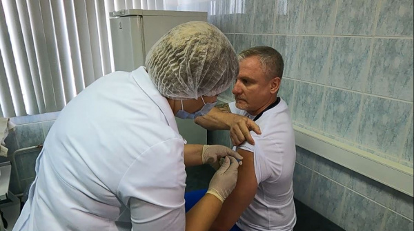 Сотрудники пивоваренного предприятия в Кинельском районе прошли вакцинацию от COVID-19
