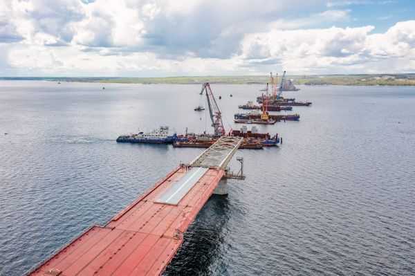 Новые возможности для региона: Дмитрий Азаров и Игорь Левитин проверили ход строительства моста через Волгу