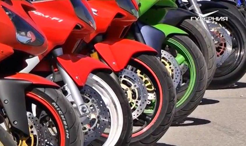 Мотосезон в Сызрани открыла массовая колонна байкеров