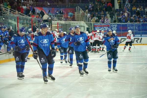 Хоккейная Лада одержала четвертую победу в чемпионате ВХЛ