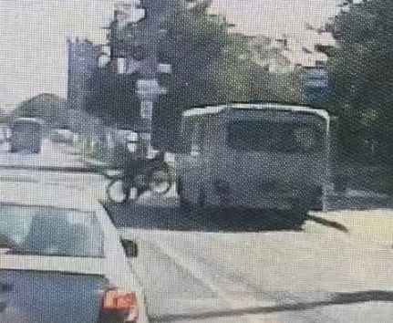 В Самаре водитель маршрутки проехал на "красный" и сбил велосипедиста на зебре