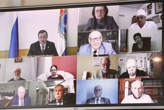 Дмитрий Азаров обсудил с почетными гражданами программу 170-летия Самарской губернии