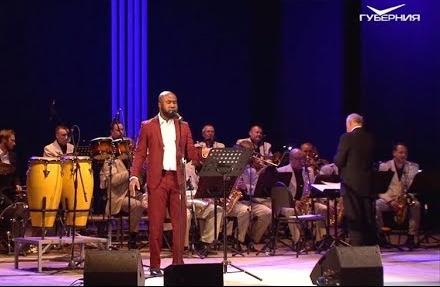 Музыка Ремея Уильямса и выставка "Диво под микроскопом". Другой Тольятти