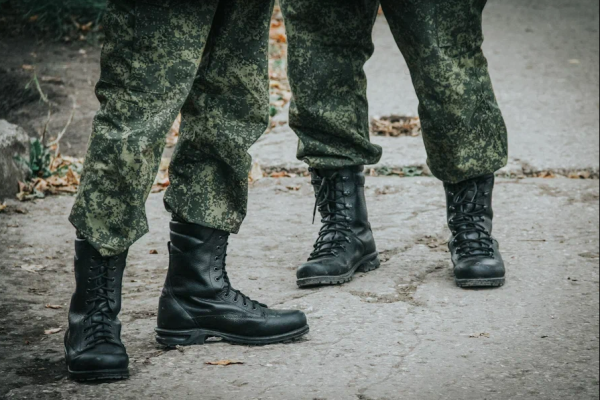 В осенний призыв россиянам могут прийти бумажные и электронные повестки