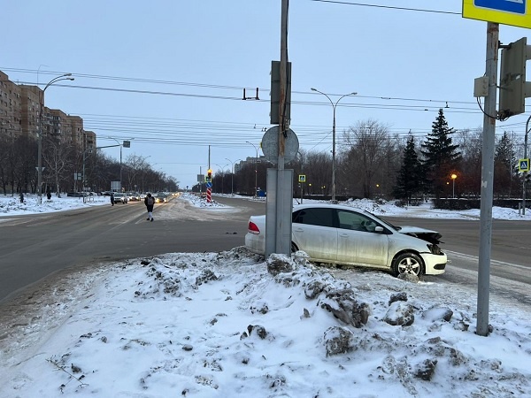 В Самарской области после столкновения двух иномарок пострадала пенсионерка