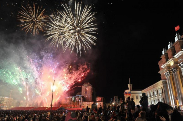 Духовые оркестры и группа "Чайф": что ждет самарцев в День города 