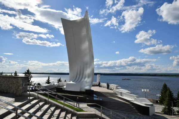 Самарцев приглашают отметить День железнодорожника тематическими киносеансами под открытым небом