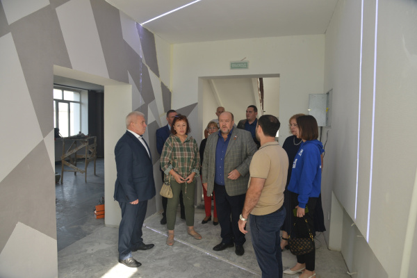 В Новокуйбышевске проверили ход ремонта культурных объектов