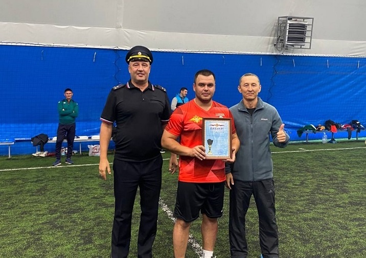 Самарские оперативники стали победителями областного турнира по мини-футболу