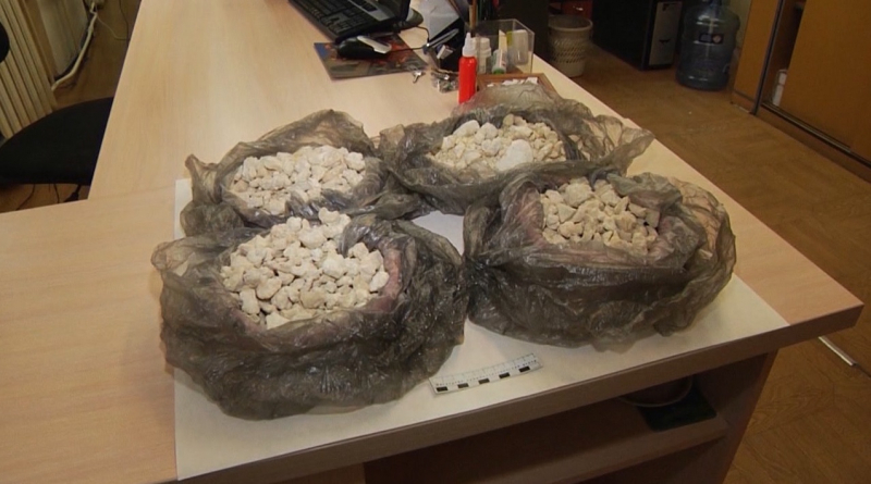 В Самарской области силовики изъяли при спецоперации более 3 кг наркотиков и 16 ружей