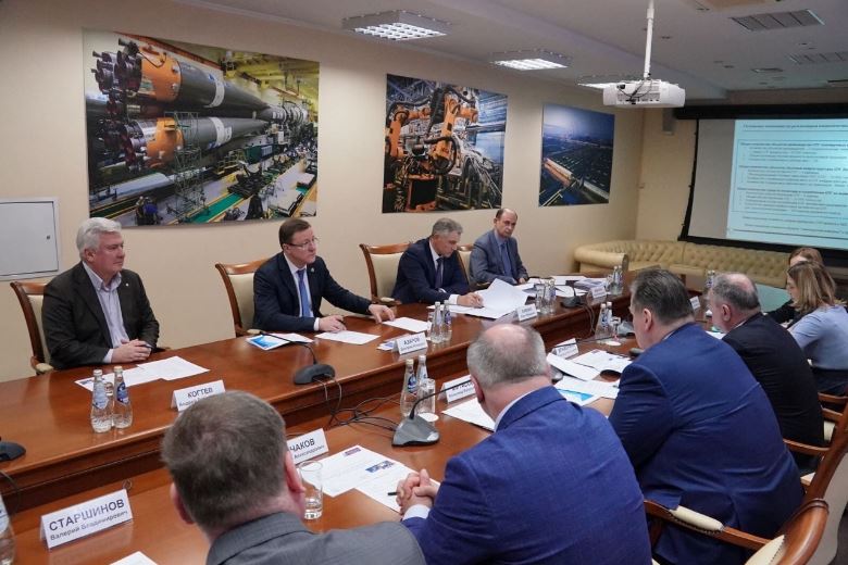 Дмитрий Азаров и руководство ВЭБ.РФ обсудили проекты в сфере сжиженного природного газа