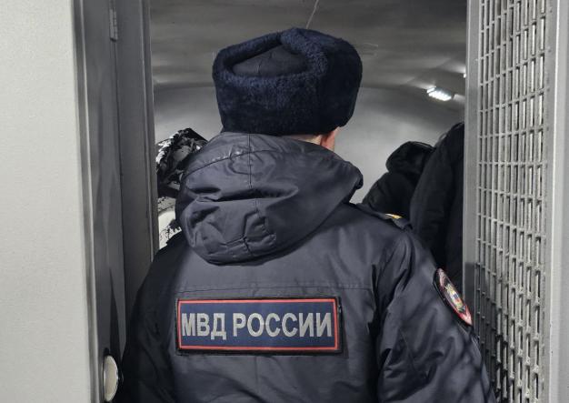 В Самаре "сотрудницу-карьеристку" заподозрили в краже денег из кассы