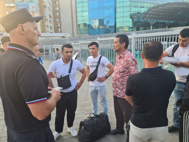 Самарские полицейские на вокзале нашли мигрантов-нарушителей