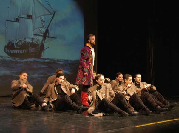 В Самаре показали спектакль-мюзикл “Аленький цветочек”