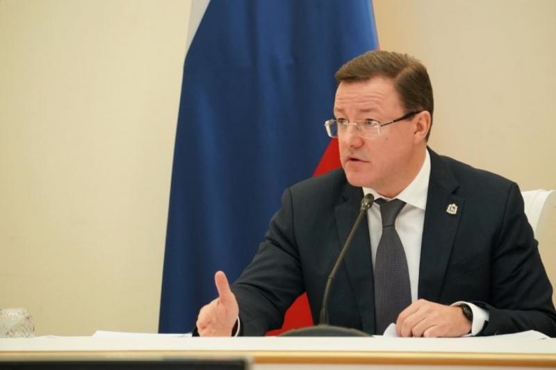 Дмитрий Азаров проводит совещание по ценовому регулированию в Правительстве Самарской области