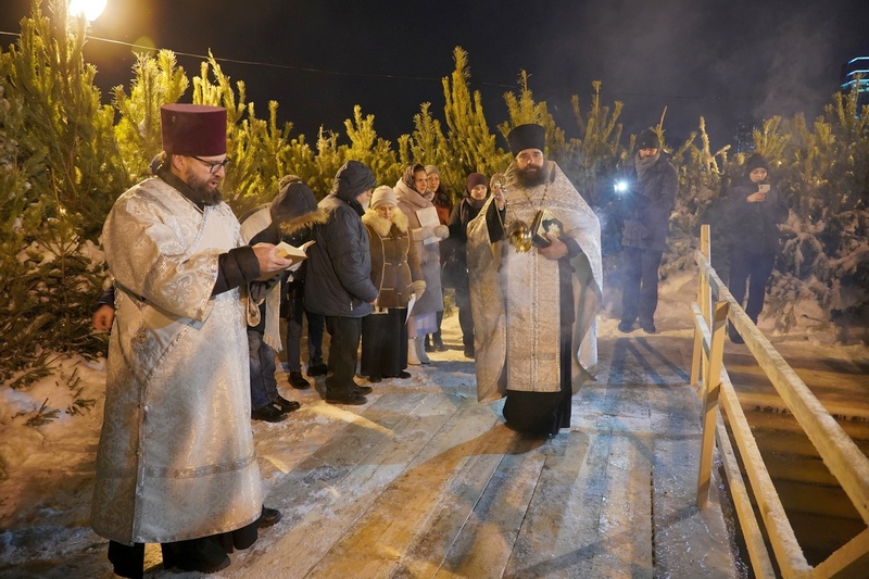 Ректор Самарской духовной семинарии: "Купание - не строго обязательная процедура для православных" 