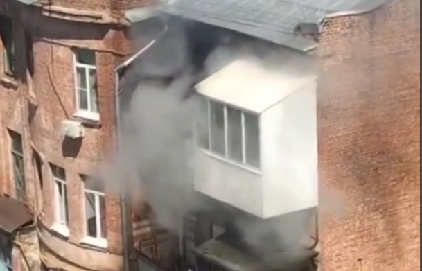 В Самаре в центре города 8 июня горел многоквартирный дом