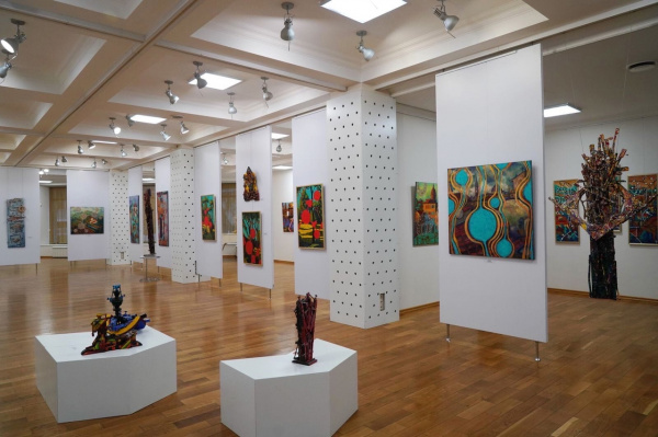 В диалоге разных культур: в "Новом пространстве" открылась новая выставка