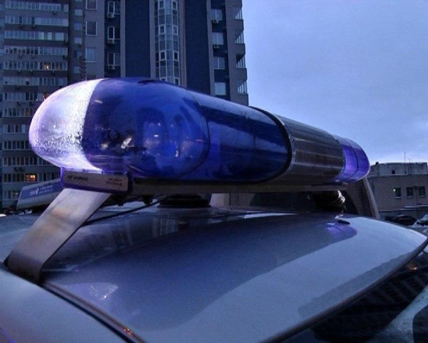 В Самаре внедорожник сбил девушку на зебре