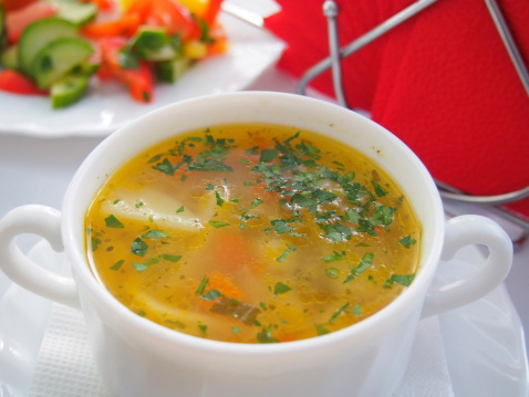Правда или миф: врачи рассказали, нужно ли есть суп каждый день 