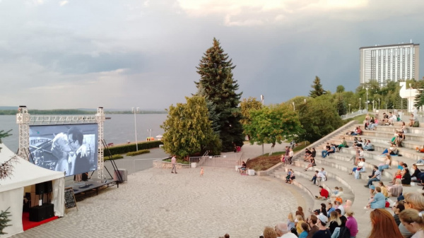 Кино под открытым небом: публикуем расписание бесплатных сеансов в Самаре с 30 августа