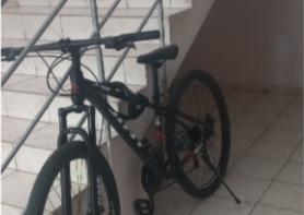 В Тольятти мужчина украл велосипед прямо с лестничной площадки