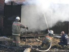 Три человека погибли во время пожара на складе в Похвистнево