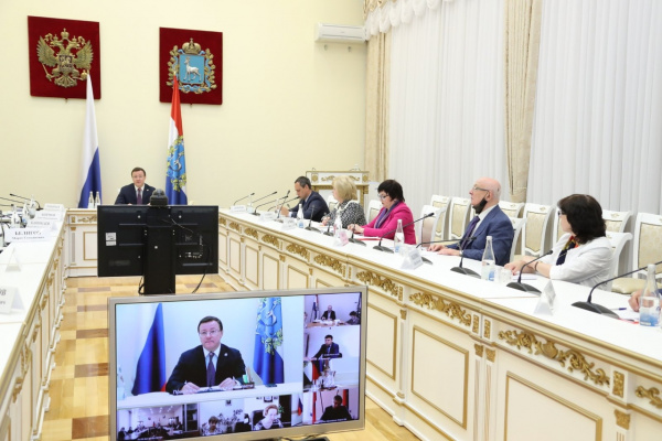 Дмитрий Азаров о возвращении граждан Узбекистана на Родину: "Лучше дождаться межправительственных решений".