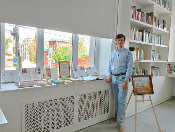 В Самаре организовали выставку литературы и живописи выходцев из Нижегородской области