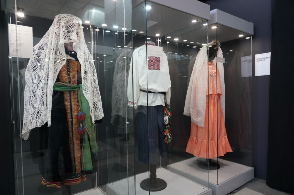 Совет да любовь: в Самаре проходит выставка, посвященная свадебным традициям