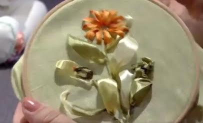 Вышиваем ноготки. Ручная работа