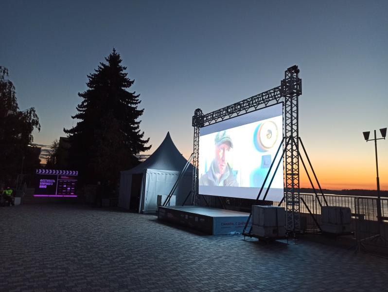 1 мая возобновит свою работу кинотеатр под открытым небом на самарской набережной