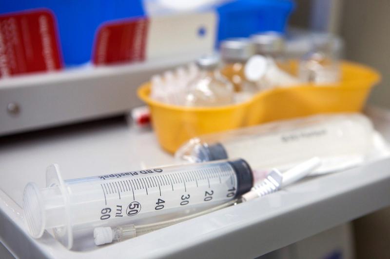 Роспотребнадзор призвал регионы вакцинировать от гриппа не менее 60 % населения