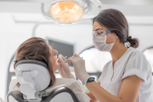 Самарский стоматолог рассказал, как избежать тяжелых заболеваний полости рта 