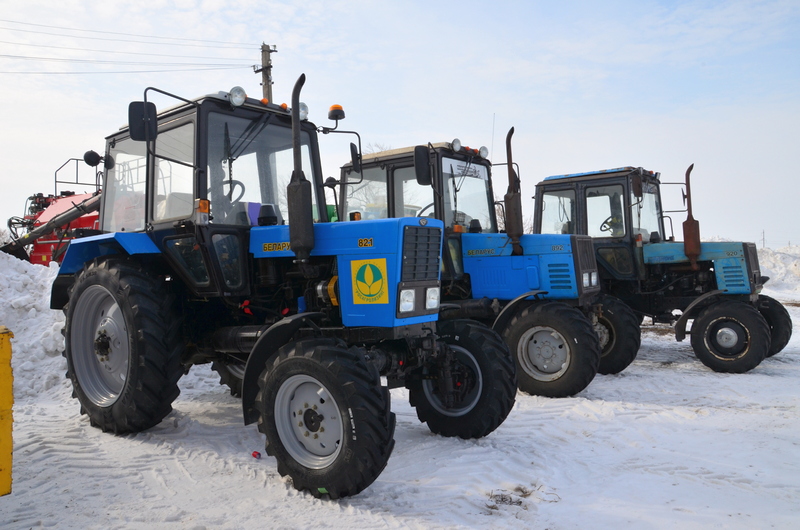 В Богатовском районе появились новые тракторы и комбайны 