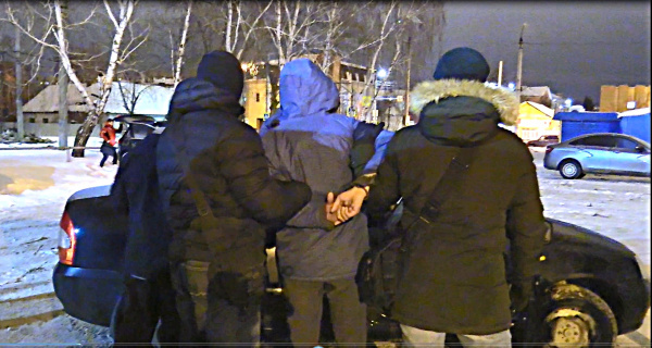 Самарца поймали при попытке получить документы режимного предприятия для иностранных конкурентов