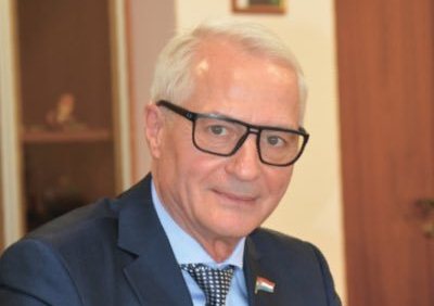 Тольяттинский главврач, принявший первых COVID-инфицированных, получил неожиданное назначение