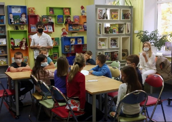 В Самарской областной детской библиотеке учат писать сказки