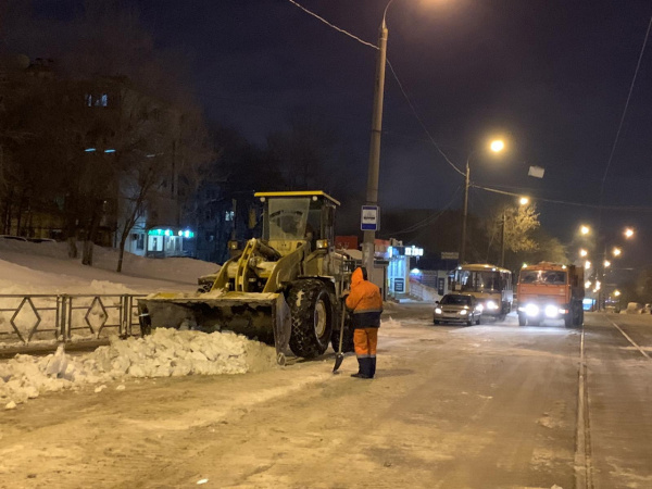 Самарцев просят убрать автомобили: где будут чистить снег в ночь с 27 на 28 февраля