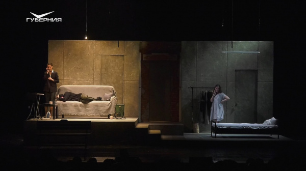 На основной сцене Самарского театра драмы показали спектакль "Катапульта"