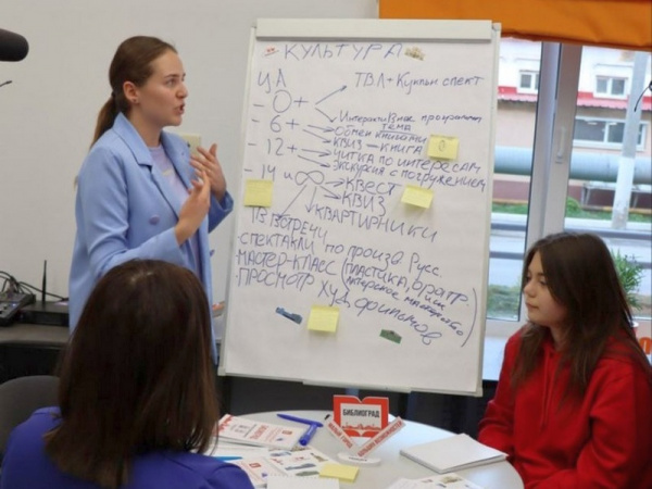 Обновленная библиотека в Чапаевске привлекает горожан всех возрастов