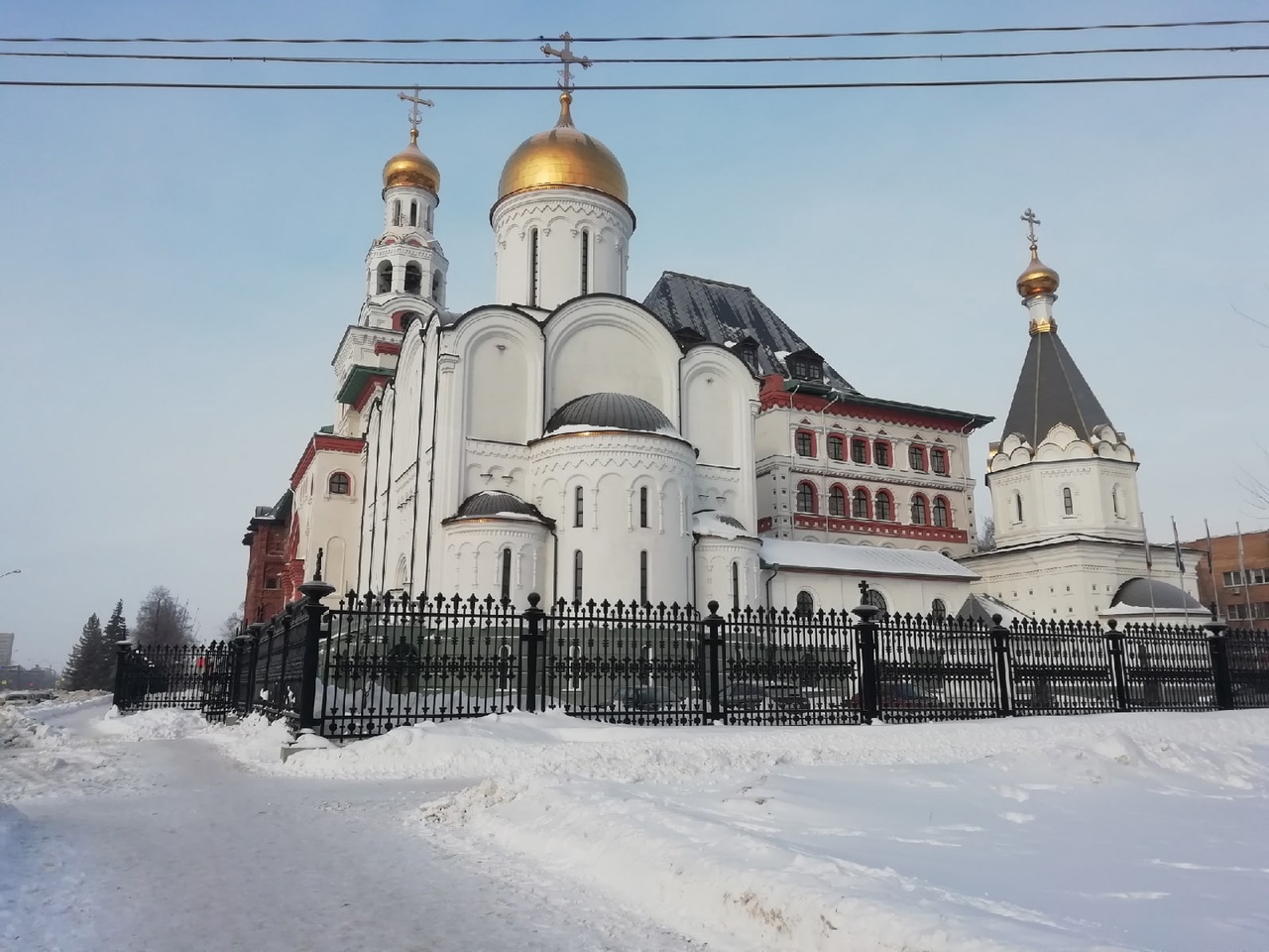 Храм святителя Алексия Московского Нягань зимой