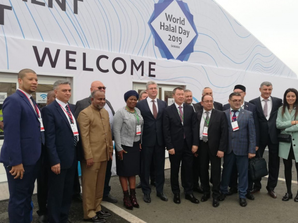 В Самаре на площади Куйбышева открылась международная выставка