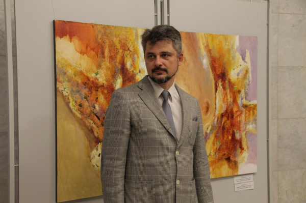 Алексей Давыдов о гармонии цвета, творчестве и сладостях