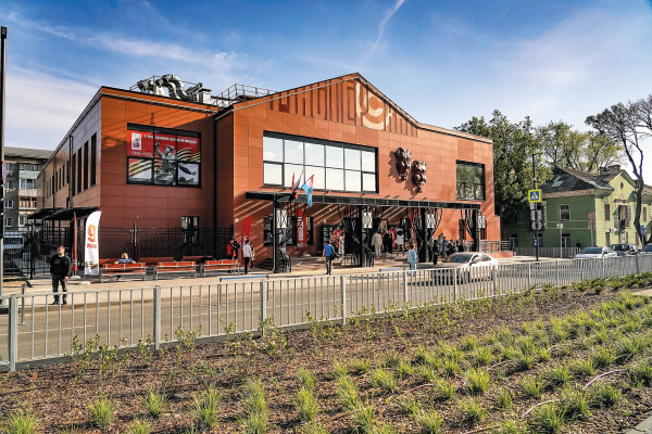 Получили "дом": самарская труппа отметила новоселье